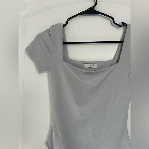 Aritzia Babaton Contour Square Neck Short Sleeve Tee Bodysuit Gray size small - Picture 5 of 9